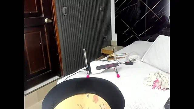 cloee-rabbyt online show from November 12, 11:14 am