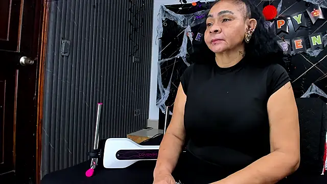 cloee-rabbyt online show from November 4, 11:25 am