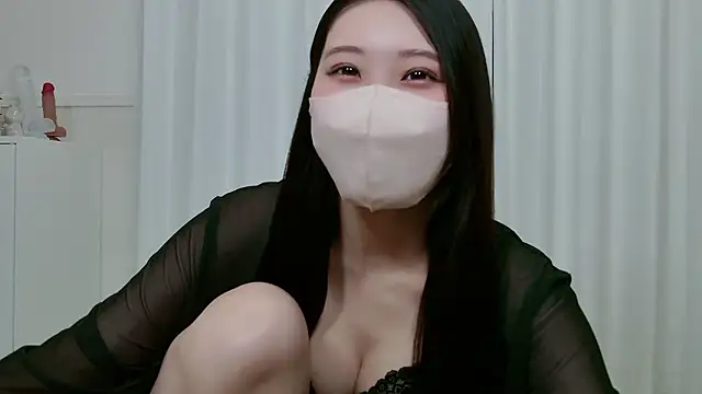 yuki room online show from November 29, 11:10 am