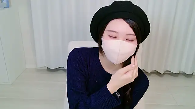 yuki room online show from December 19, 1:13 pm