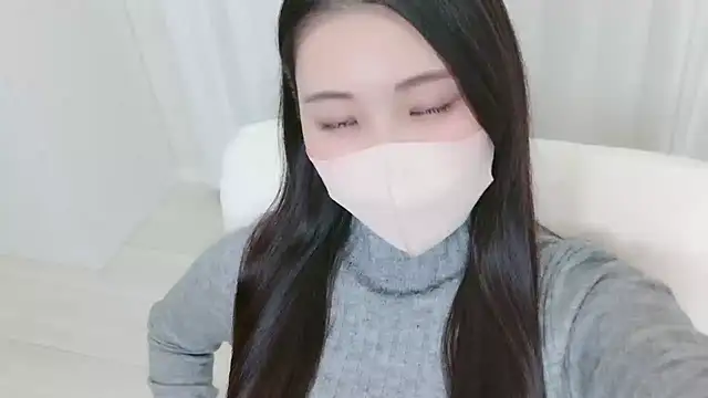 yuki room online show from October 3, 2:40 pm