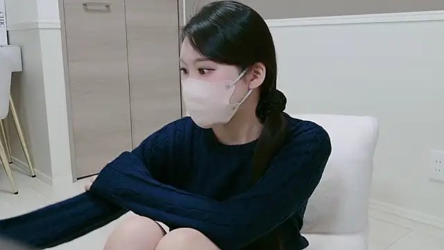 yuki room online show from April 2, 1:18 pm
