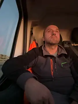 Lecatore80 online show from November 27, 4:07 pm