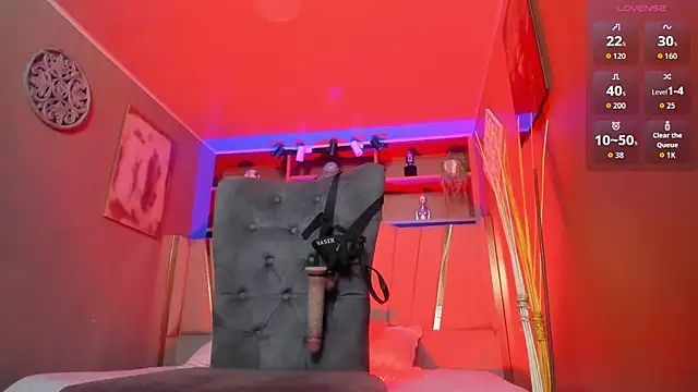 Lucy Williiams online show from October 30, 11:41 am