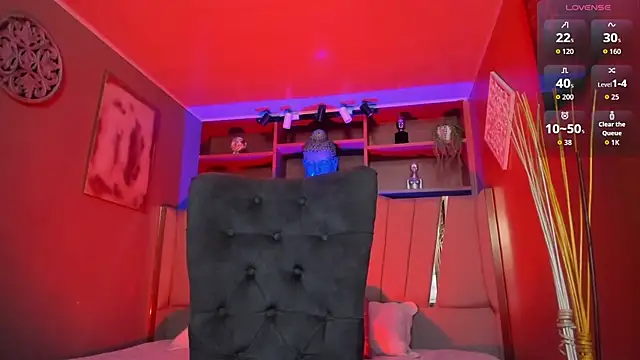 Lucy Williiams online show from October 29, 11:53 am