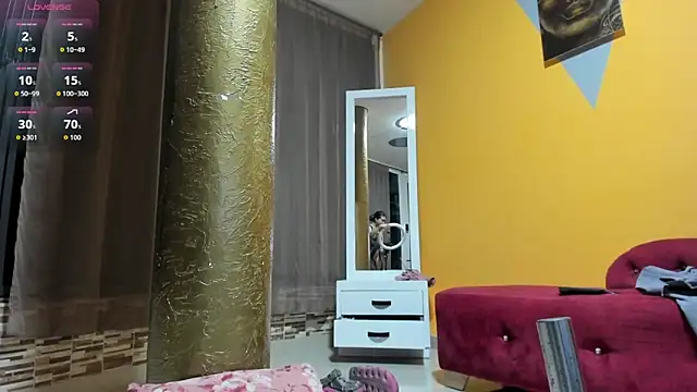 Snapshot of valeria_hurtado chatting on October 7, 2:12 am valeria hurtado online show from October 7, 2:12 am