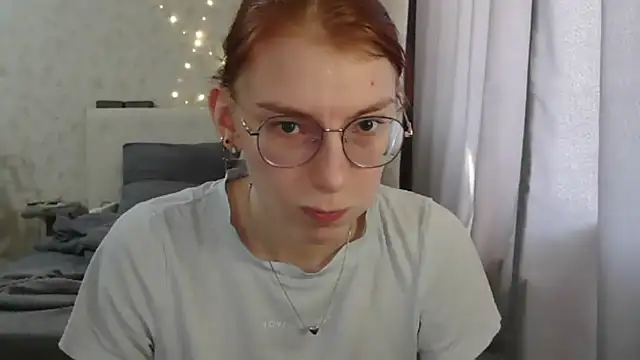 Snapshot of KateBunny chatting on May 19, 10:00 am KateBunny online show from May 19, 10:00 am