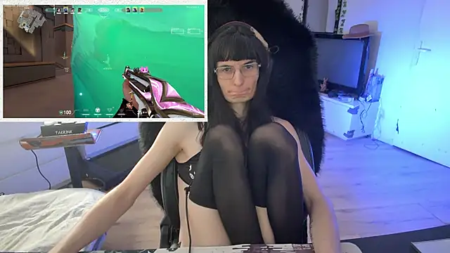 Snapshot of CeriseLapine chatting on October 26, 11:16 pm CeriseLapine online show from October 26, 11:16 pm