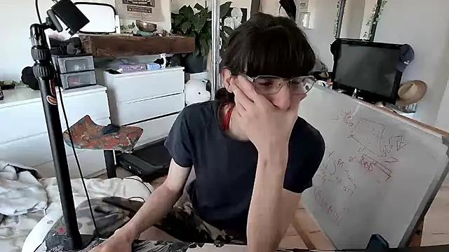 CeriseLapine online show from January 8, 11:05 am