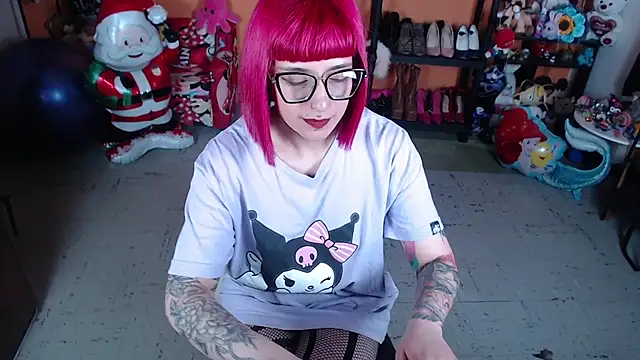 MissMiia2 online show from December 4, 7:02 pm