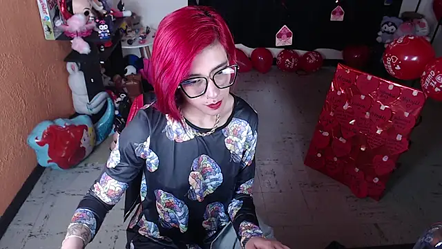 Snapshot of MissMiia2 chatting on February 21, 6:26 pm MissMiia2 online show from February 21, 6:26 pm