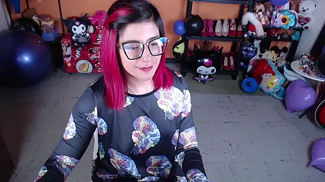 Snapshot of MissMiia2 chatting on September 16, 3:02 pm MissMiia2 online show from September 16, 3:02 pm