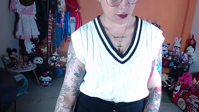 MissMiia2 online show from June 2, 12:49 pm