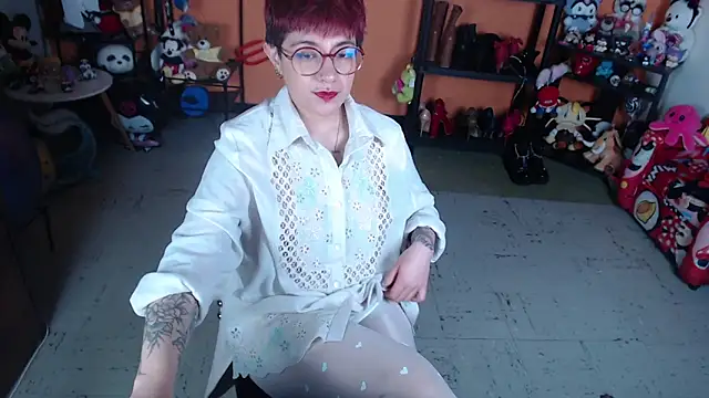 MissMiia2 online show from June 18, 10:20 am