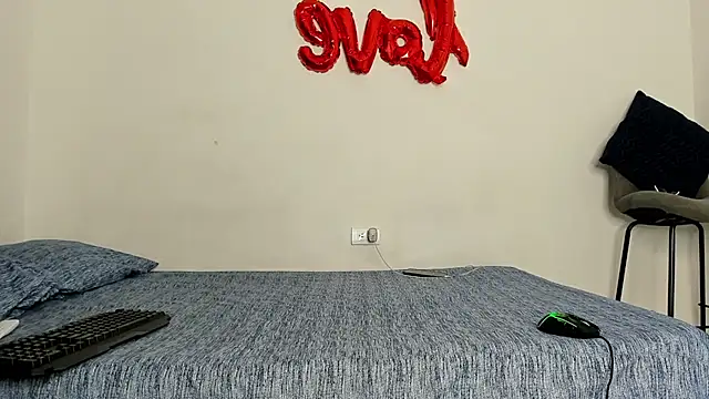 evanscollins online show from October 4, 6:04 am