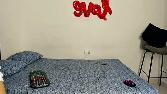 evanscollins online show from October 1, 5:12 am