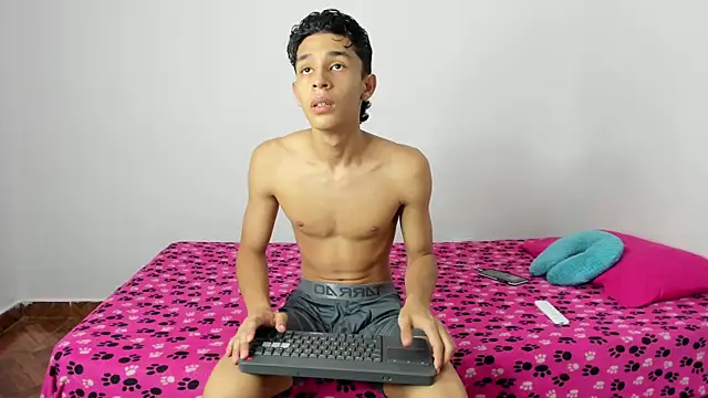 evanscollins online show from January 11, 12:01 am