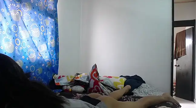 Snapshot of khleo_lionss chatting on February 14, 7:23 pm khleo lionss online show from February 14, 7:23 pm