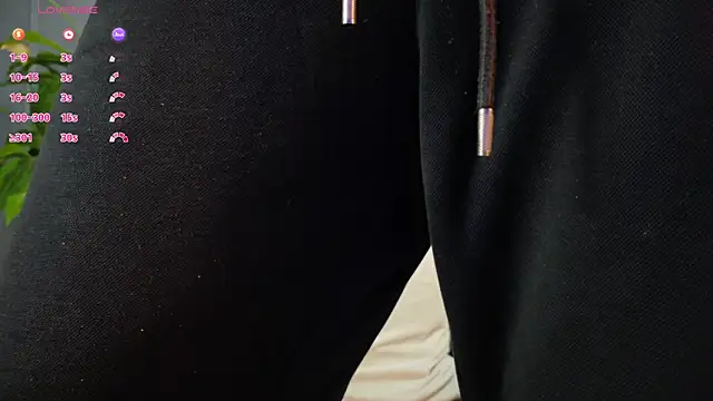 Snapshot of Iker_bigdick chatting on November 1, 3:35 am Iker bigdick online show from November 1, 3:35 am