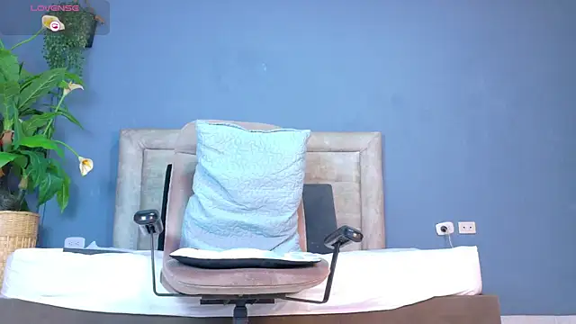 Iker bigdick online show from April 13, 7:18 pm