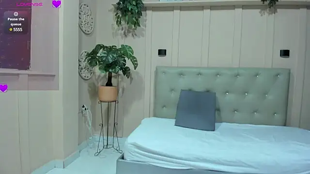 Snapshot of Iker_bigdick chatting on March 7, 7:27 pm Iker bigdick online show from March 7, 7:27 pm