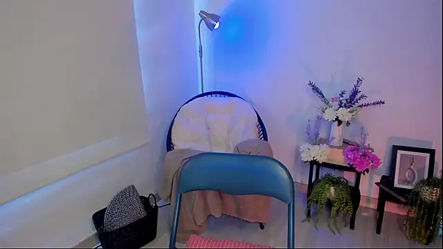 Im Maria online show from October 3, 4:41 pm