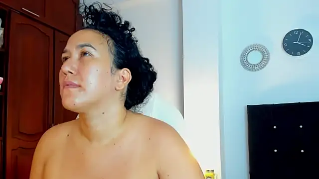 kathyajhonss online show from March 19, 9:04 pm