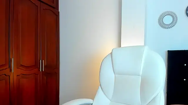 kathyajhonss online show from May 10, 3:47 pm