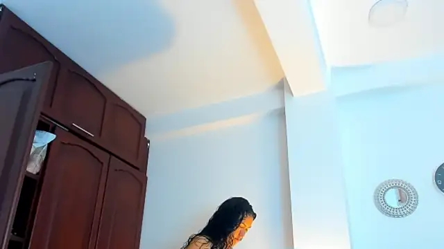 Snapshot of kathyajhonss chatting on July 20, 11:07 pm kathyajhonss online show from July 20, 11:07 pm