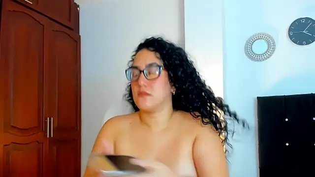 kathyajhonss online show from April 12, 9:07 pm