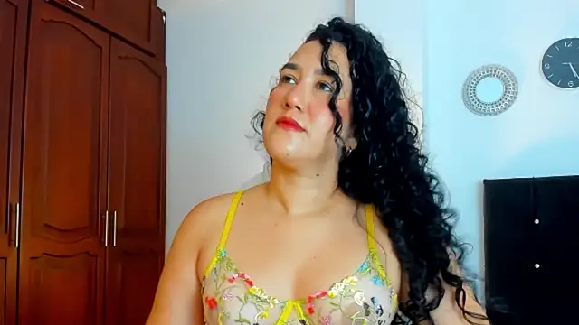 kathyajhonss online show from April 9, 10:27 pm