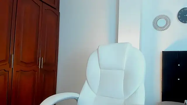 kathyajhonss online show from February 22, 9:05 pm