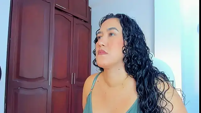 Snapshot of kathyajhonss chatting on March 11, 10:42 pm kathyajhonss online show from March 11, 10:42 pm