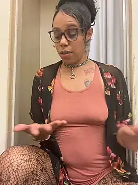 Princess Desirae online show from May 16, 8:02 am