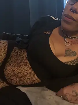 Princess Desirae online show from May 5, 6:33 pm
