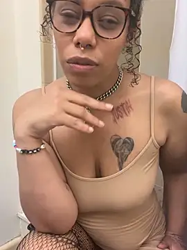 Princess Desirae online show from May 7, 6:17 am