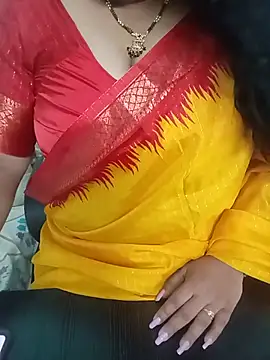 Snapshot of your-sameera chatting on July 6, 5:14 am your-sameera online show from July 6, 5:14 am