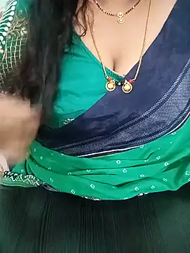 Snapshot of your-sameera chatting on July 16, 4:42 am your-sameera online show from July 16, 4:42 am