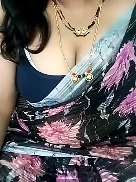 Snapshot of your-sameera chatting on December 17, 5:23 am your-sameera online show from December 17, 5:23 am