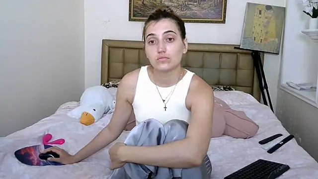 Snapshot of Iren chatting on June 27, 7:36 am Iren online show from June 27, 7:36 am