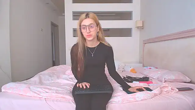 Iren online show from October 2, 10:40 am