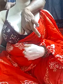 Snapshot of Raja_Ranii chatting on May 28, 4:46 pm Raja Ranii online show from May 28, 4:46 pm