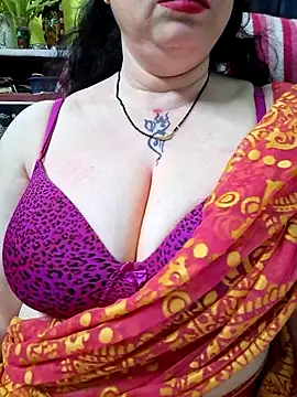 Snapshot of Raja_Ranii chatting on March 4, 5:31 pm Raja Ranii online show from March 4, 5:31 pm