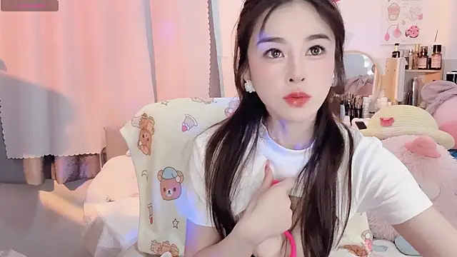 Carly 1 online show from November 12, 2:10 pm