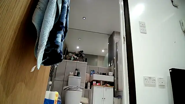 Snapshot of DynamicDuo_oxo chatting on January 3, 6:03 pm DynamicDuo oxo online show from January 3, 6:03 pm