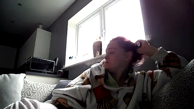 Snapshot of DynamicDuo_oxo chatting on December 7, 11:12 am DynamicDuo oxo online show from December 7, 11:12 am