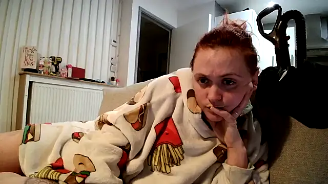 Snapshot of DynamicDuo_oxo chatting on January 1, 7:53 pm DynamicDuo oxo online show from January 1, 7:53 pm