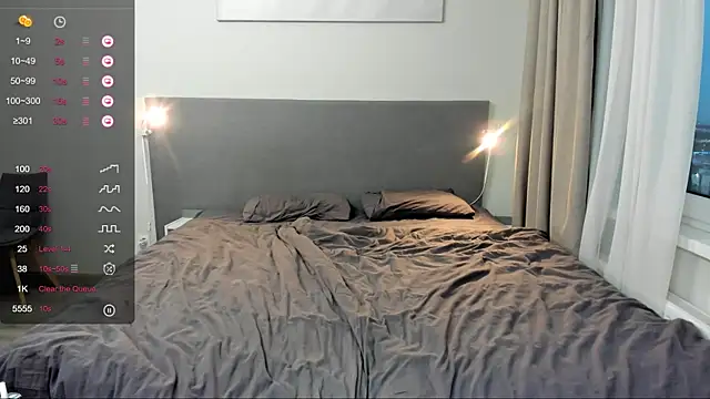 jesssicamooon online show from September 8, 5:01 pm