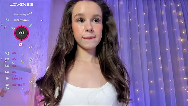 Snapshot of Minusvibe chatting on December 29, 5:44 pm Minusvibe online show from December 29, 5:44 pm