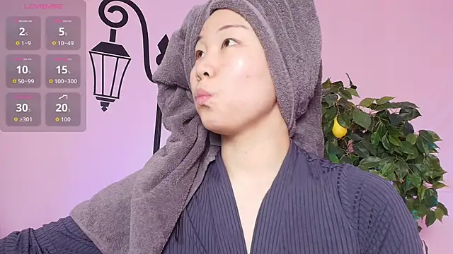 Snapshot of Inari_Okami_ chatting on June 25, 3:17 pm Inari Okami online show from June 25, 3:17 pm